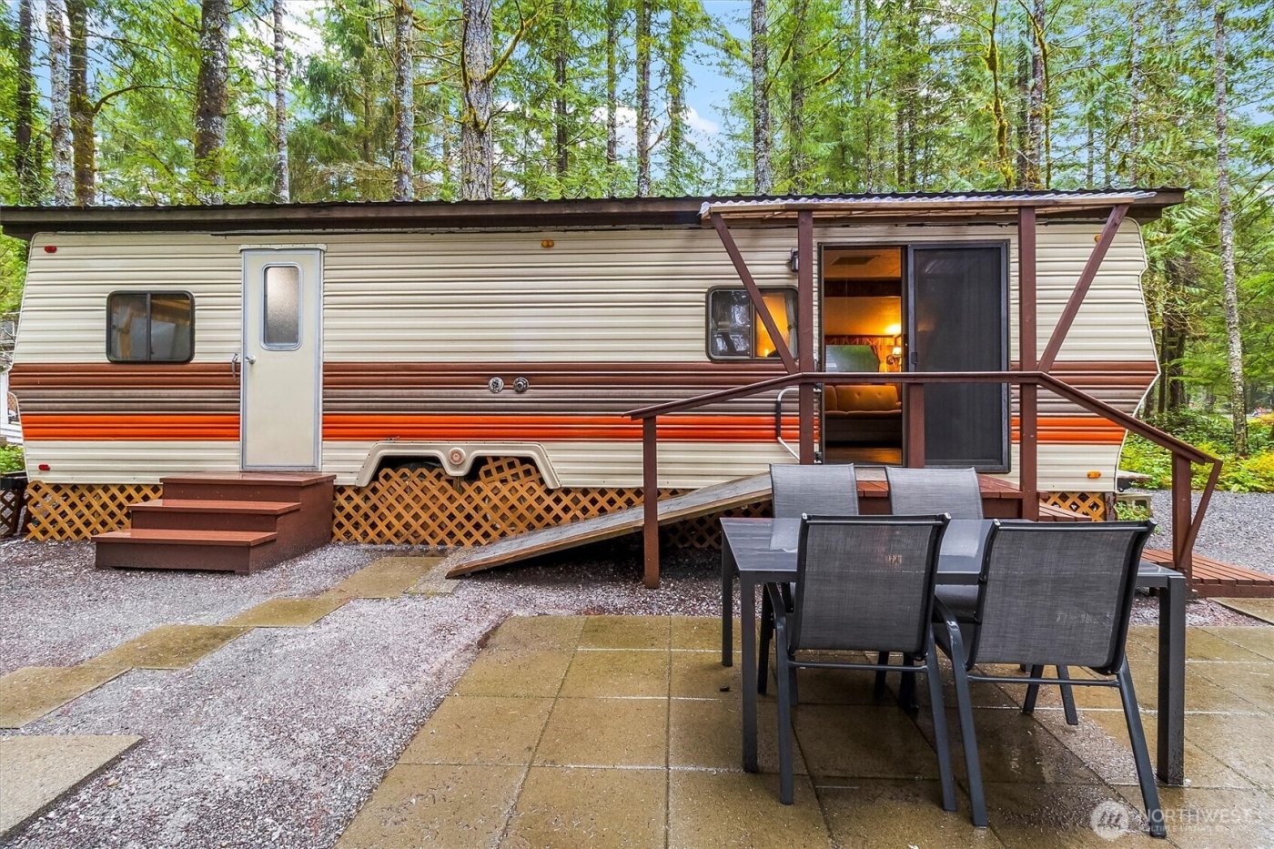 123 4 Drial Loop , Deming, WA 98244