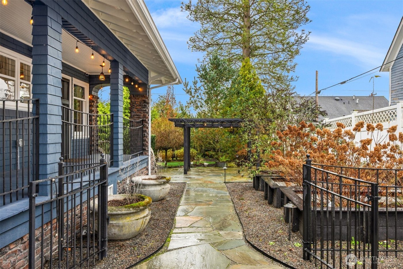 312 Avenue D , Snohomish, WA 98290