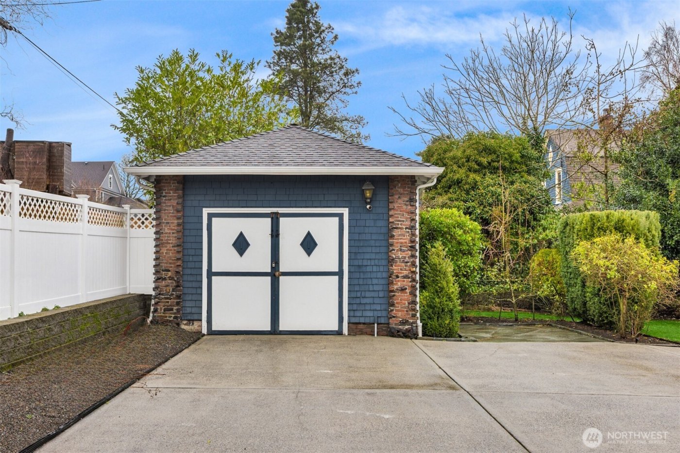 312 Avenue D , Snohomish, WA 98290