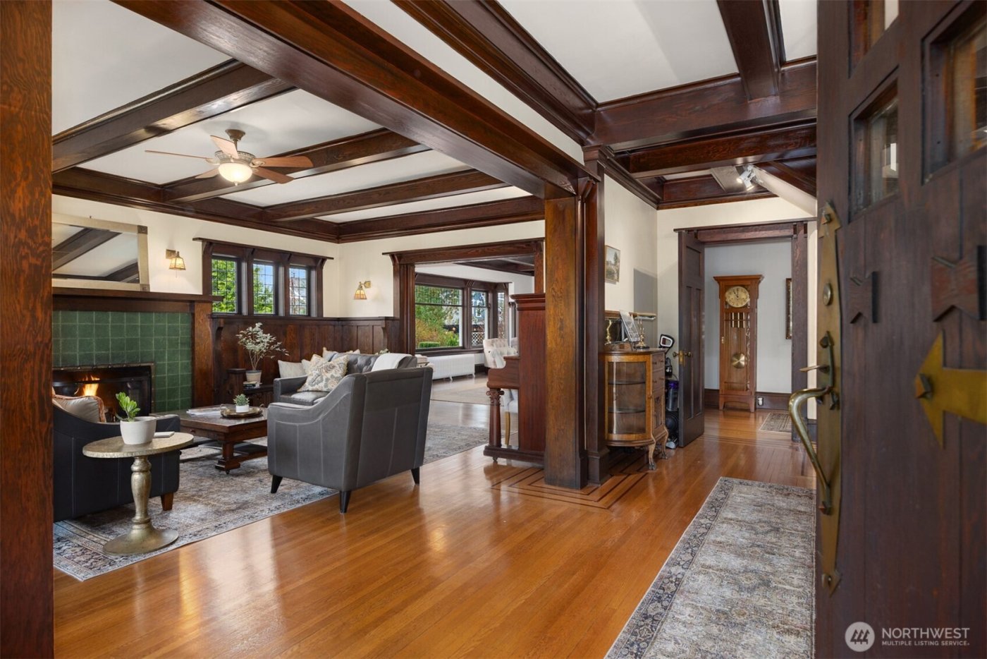 312 Avenue D , Snohomish, WA 98290