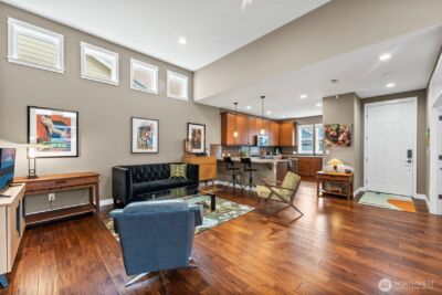 14317 Knoll Park Drive E, Bonney Lake, WA 98391 - Photo 5