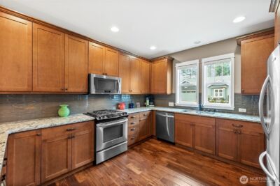 14317 Knoll Park Drive E, Bonney Lake, WA 98391 - Photo 7