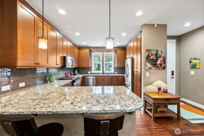 14317 Knoll Park Drive E, Bonney Lake, WA 98391 - Photo 9