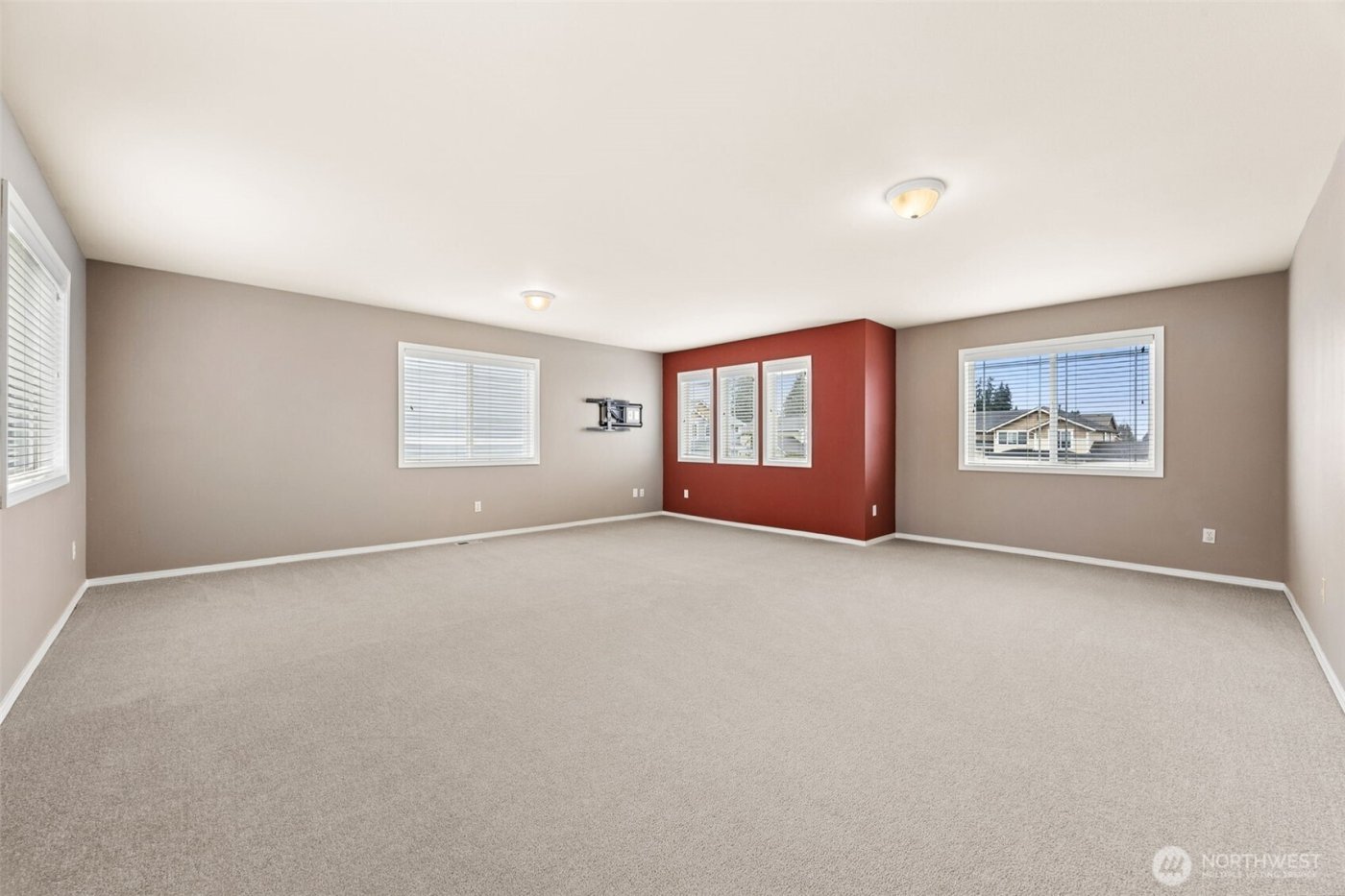 6810 83rd Street Ct E, Puyallup, WA 98371