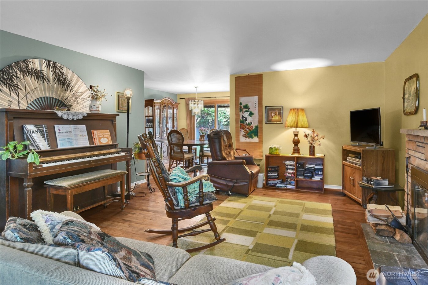 18703 50th Avenue NE, Lake Forest Park, WA 98155