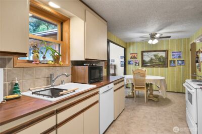 18703 50th Avenue NE, Lake Forest Park, WA 98155 - Photo 7