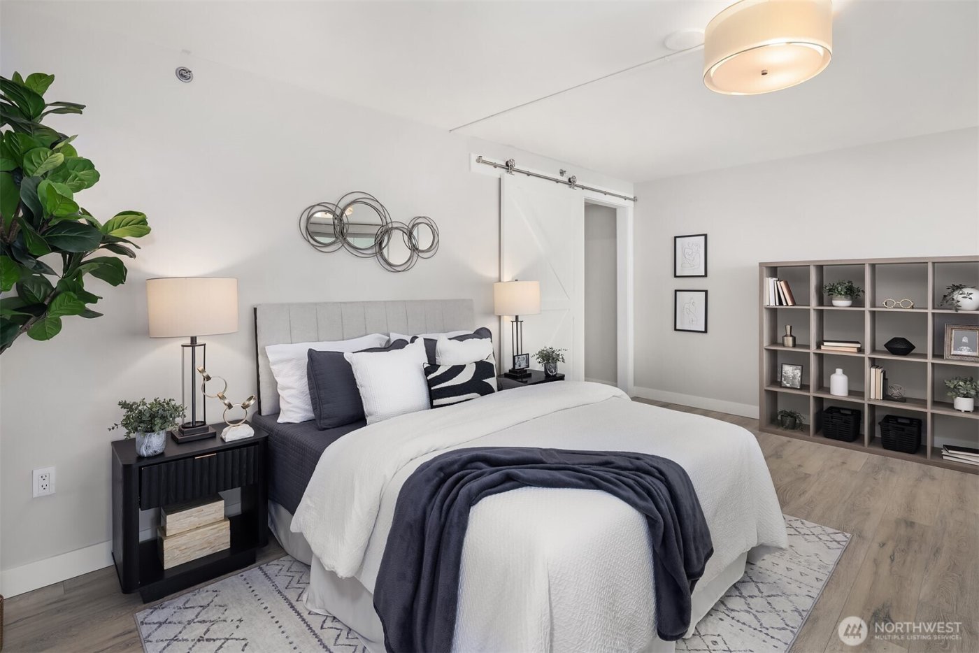 2717 Western Avenue #1120, Seattle, WA 98121