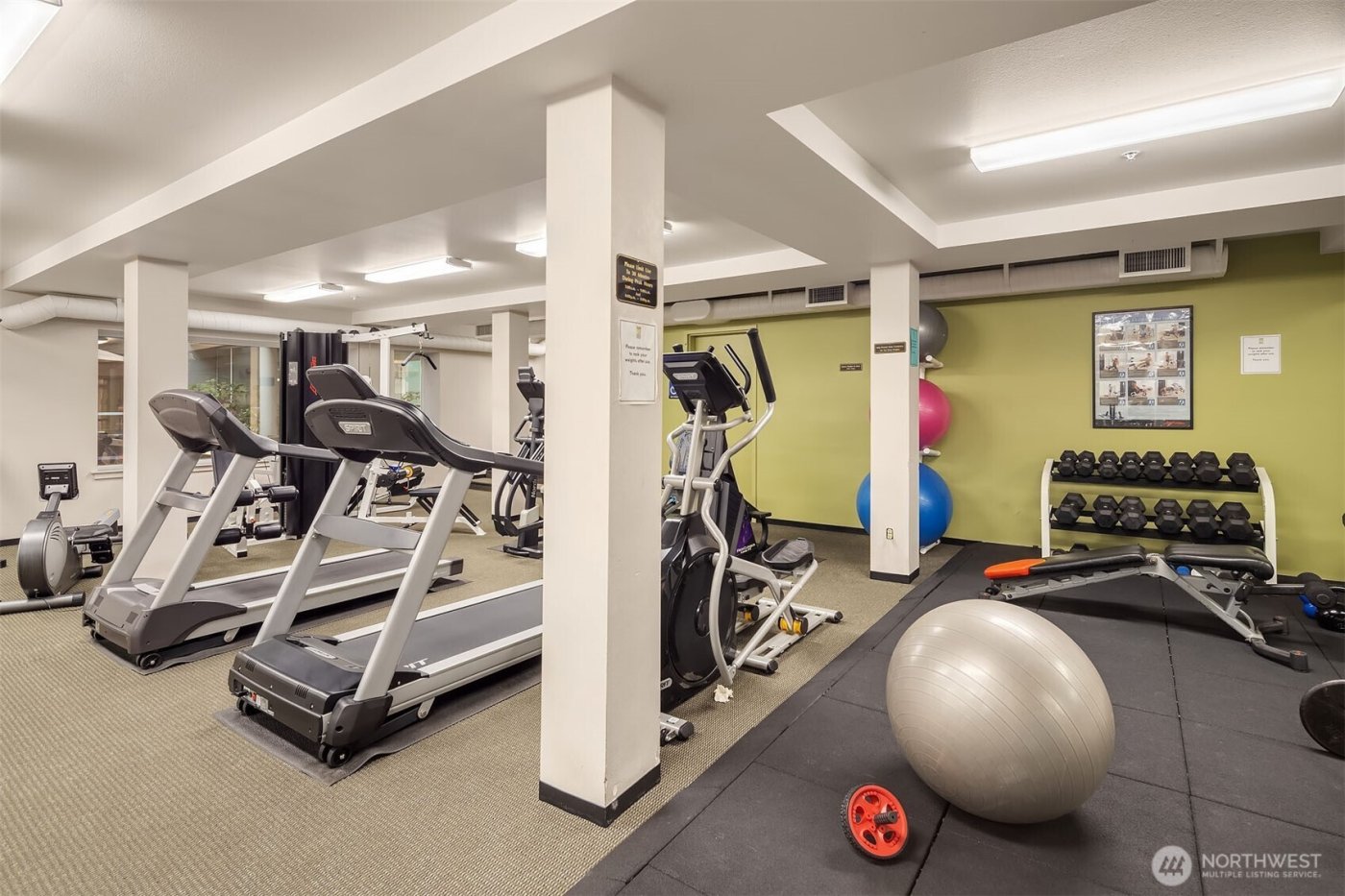 2717 Western Avenue #1120, Seattle, WA 98121