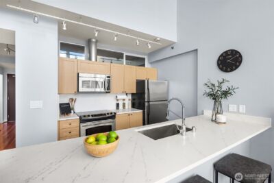 2717 Western Avenue #1120, Seattle, WA 98121 - Photo 9