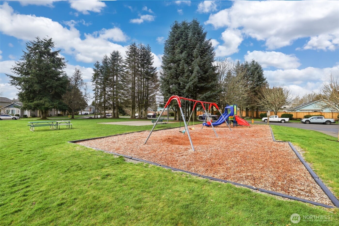 1630 Sundrop Lane SE, Tumwater, WA 98501