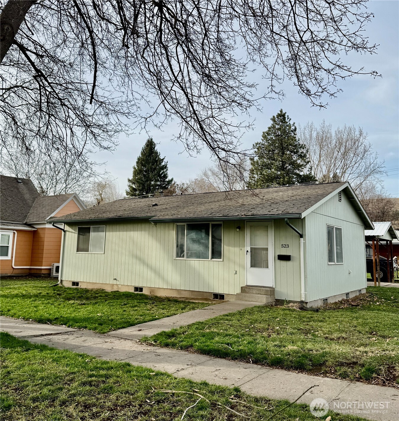 523 E Washington Avenue , Dayton, WA 99328