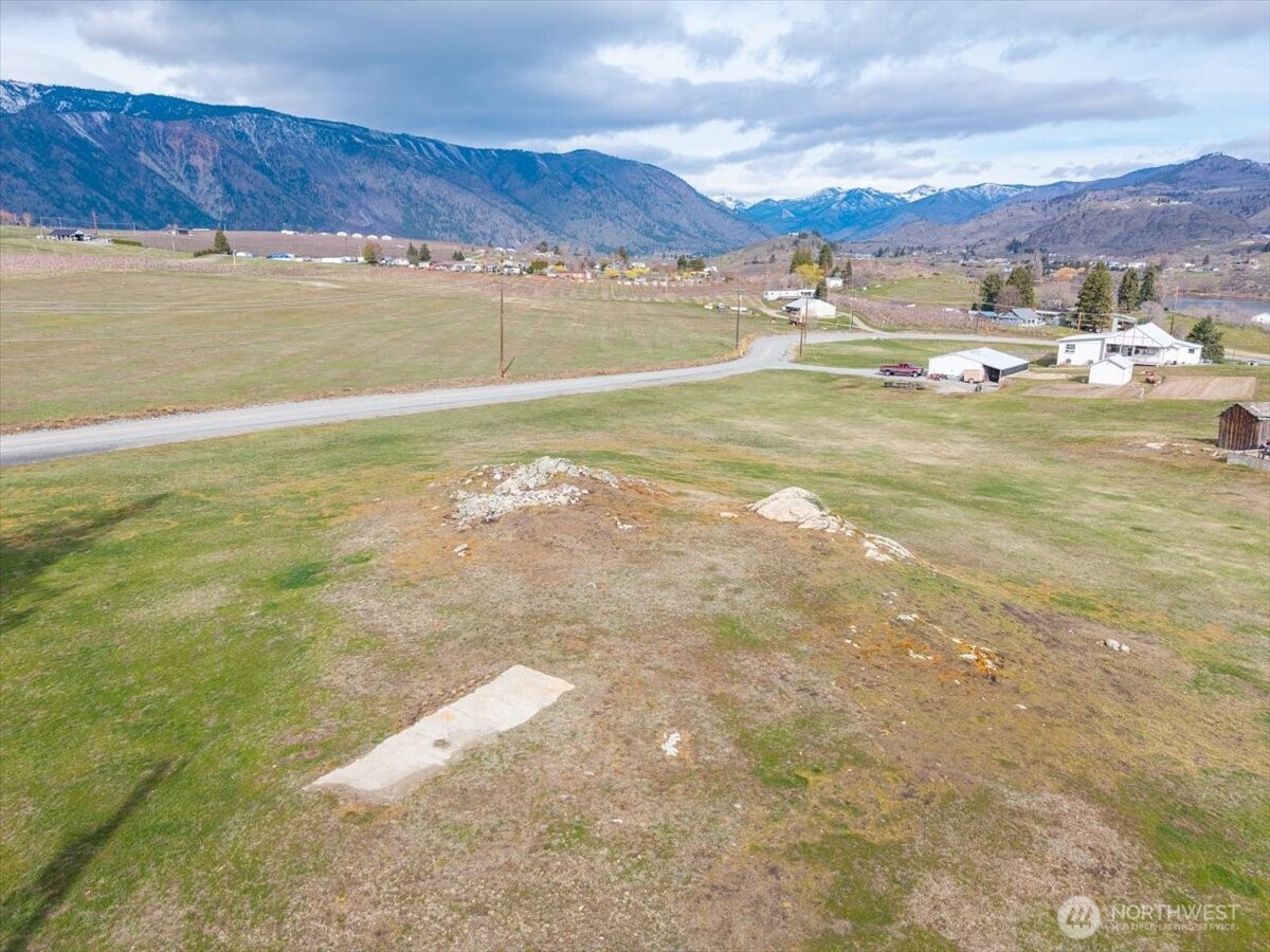 1594 Green Avenue , Manson, WA 98831