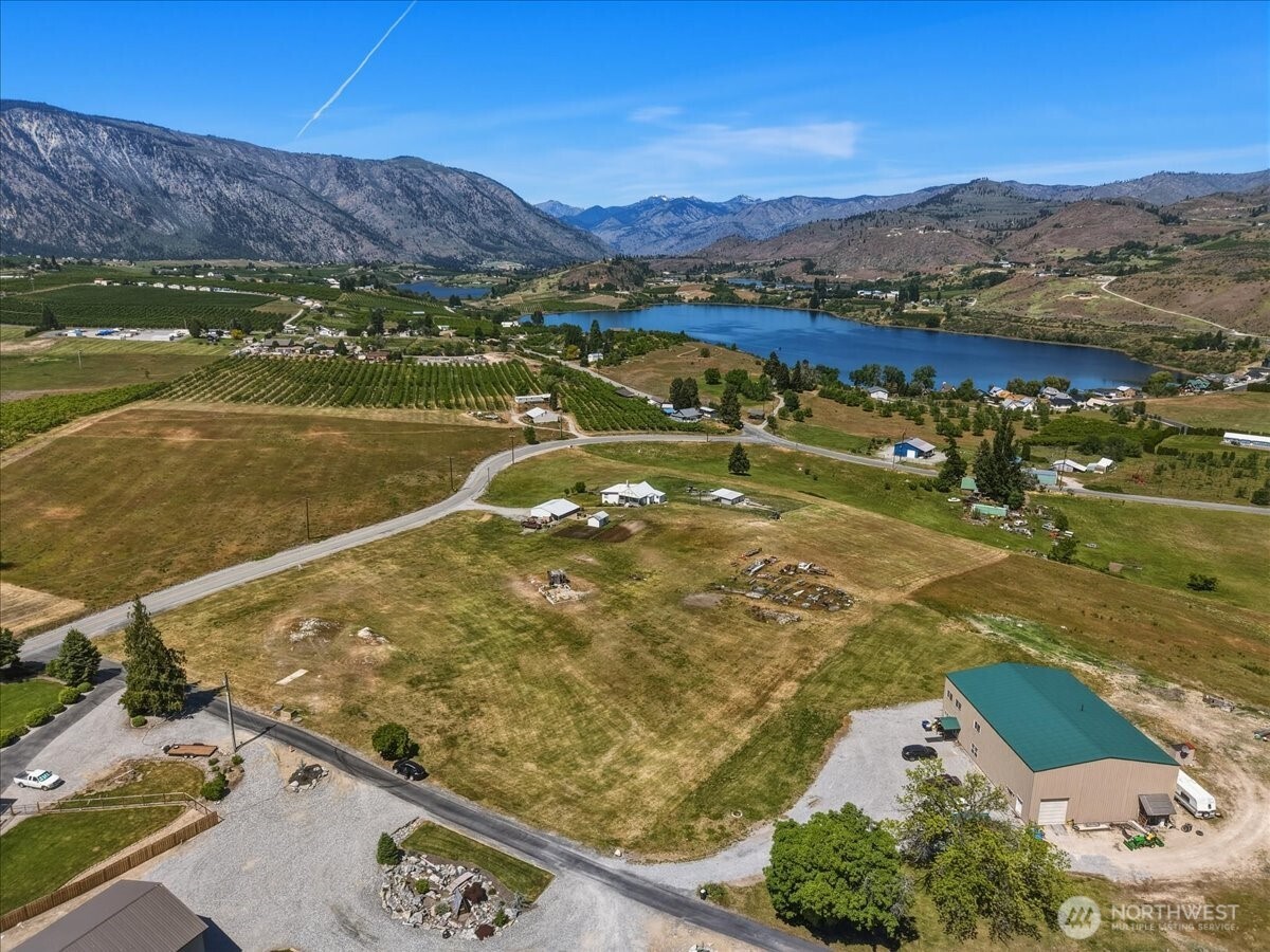 1594 Green Avenue , Manson, WA 98831