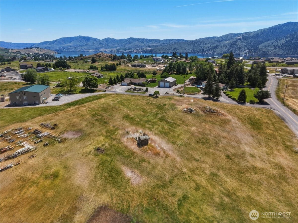 1594 Green Avenue , Manson, WA 98831