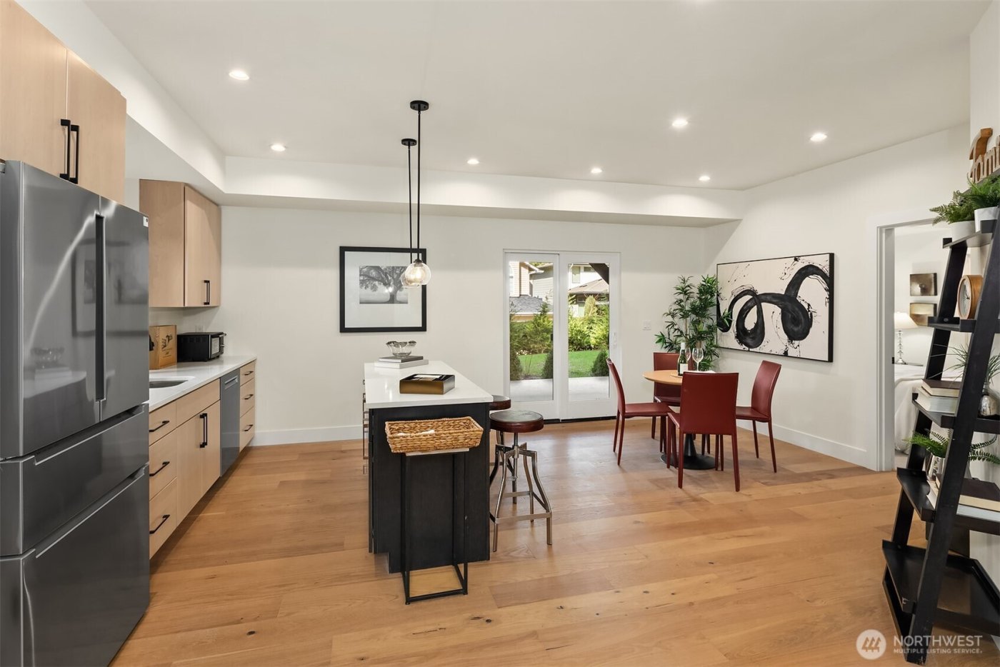 12226 NE 70th Street , Kirkland, WA 98033