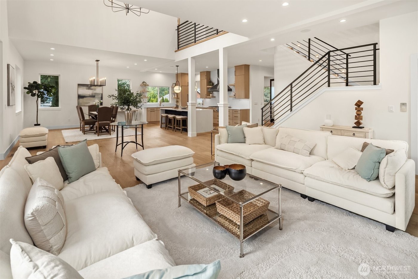 12226 NE 70th Street , Kirkland, WA 98033