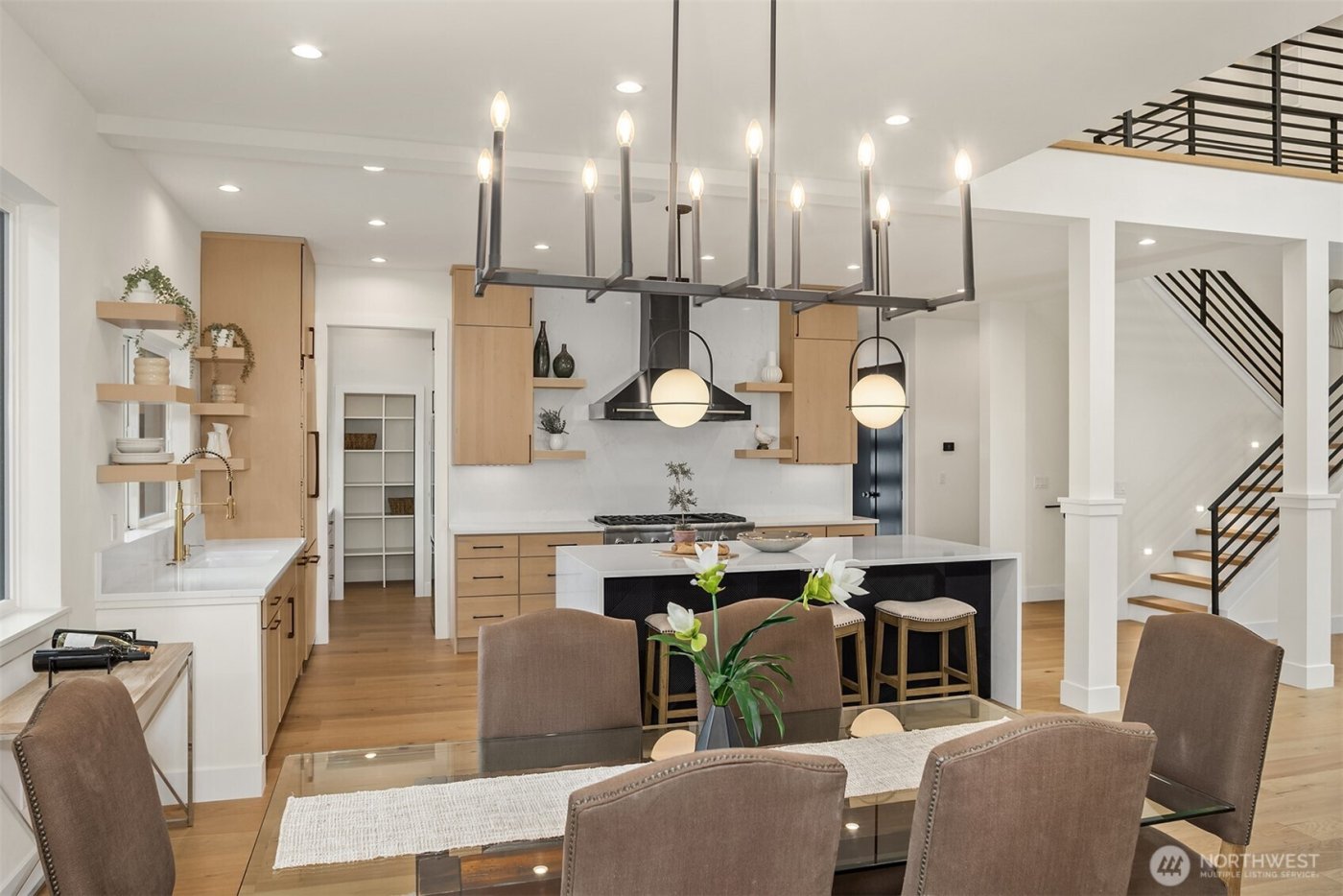 12226 NE 70th Street , Kirkland, WA 98033