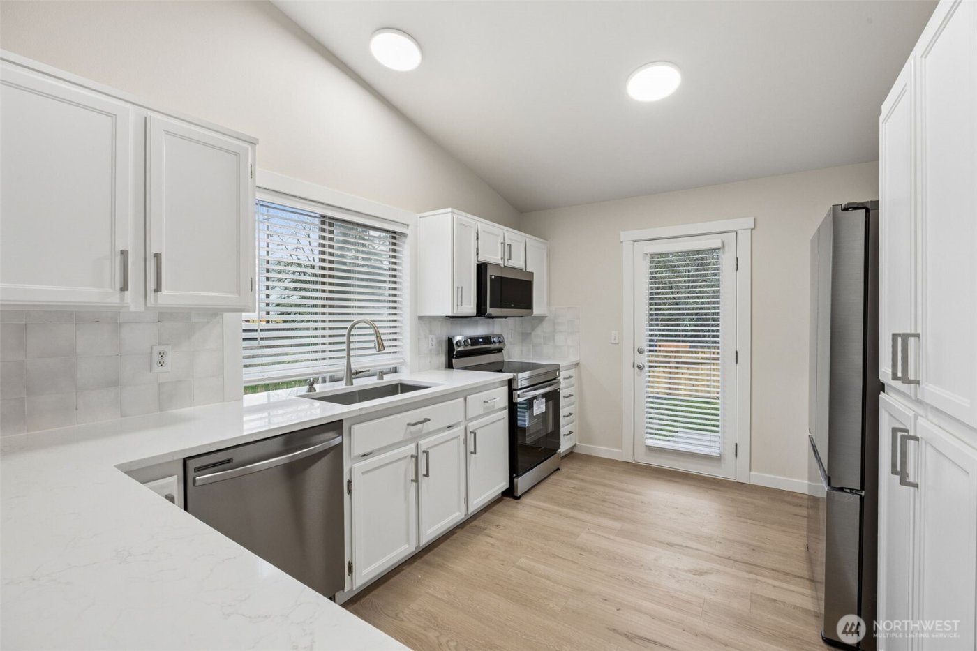 20009 40th Avenue E, Spanaway, WA 98387