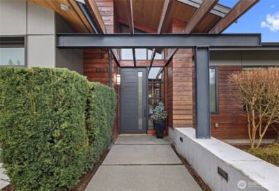 1014 Belfair Road , Bellevue, WA 98004