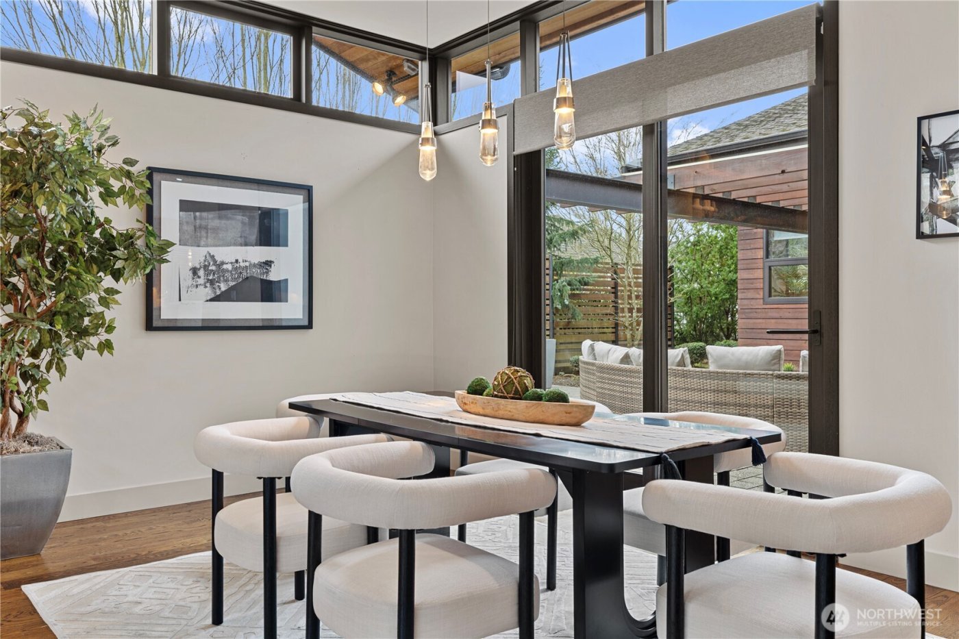 1014 Belfair Road , Bellevue, WA 98004