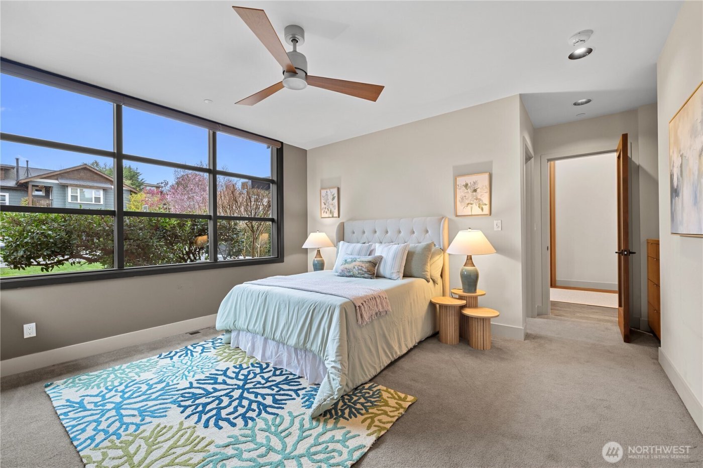 1014 Belfair Road , Bellevue, WA 98004