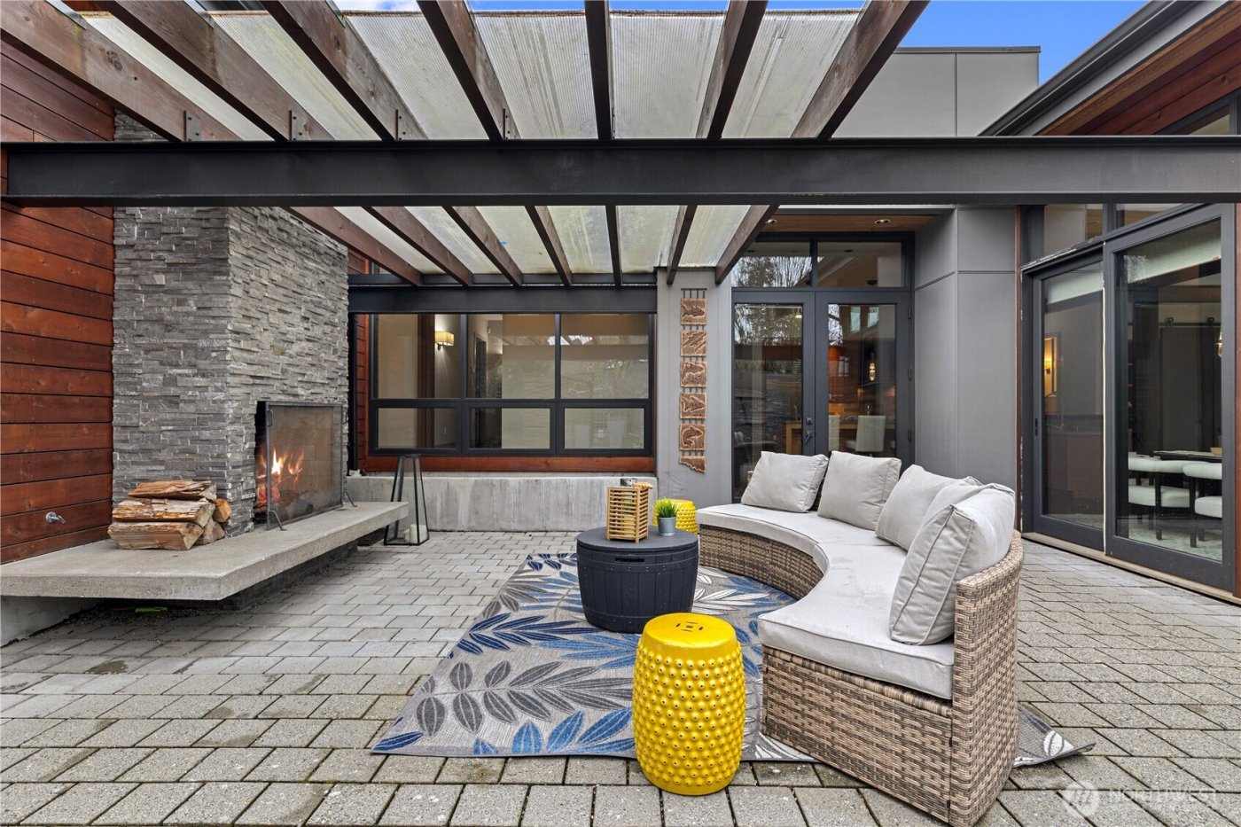 1014 Belfair Road , Bellevue, WA 98004