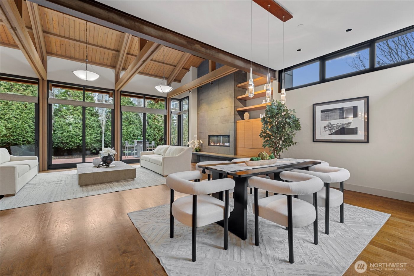 1014 Belfair Road , Bellevue, WA 98004