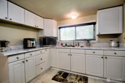 1422 Brawne Avenue NW, Olympia, WA 98502 - Photo 11