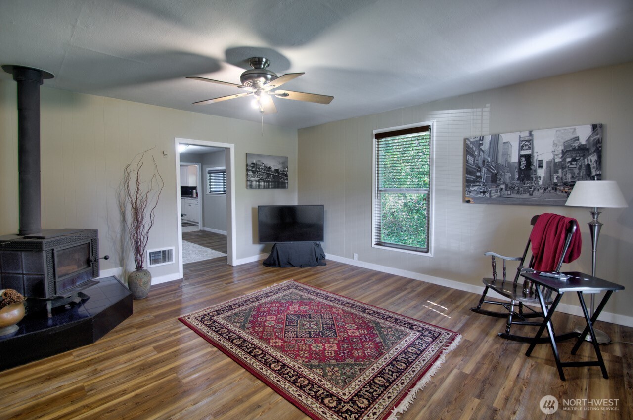 1422 Brawne Avenue NW, Olympia, WA 98502