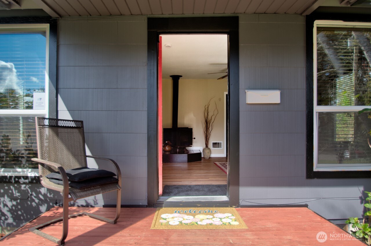 1422 Brawne Avenue NW, Olympia, WA 98502