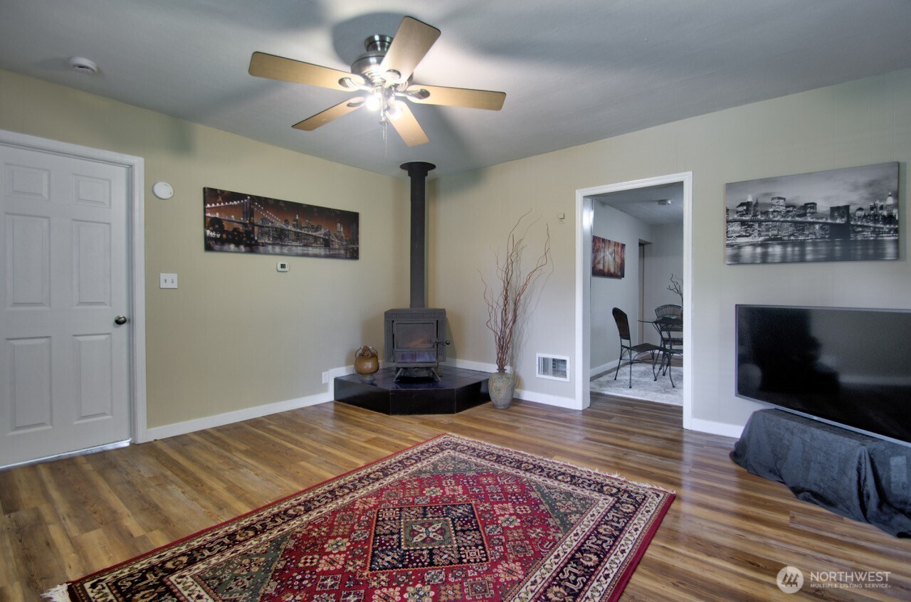 1422 Brawne Avenue NW, Olympia, WA 98502