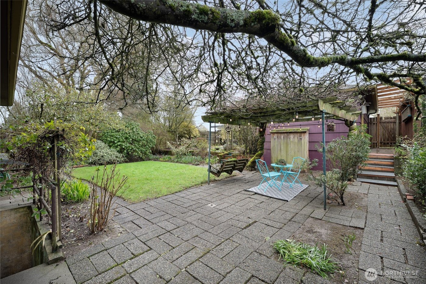 11249 Fremont Avenue N, Seattle, WA 98133