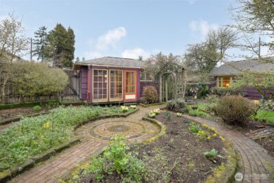 11249 Fremont Avenue N, Seattle, WA 98133 - Photo 22