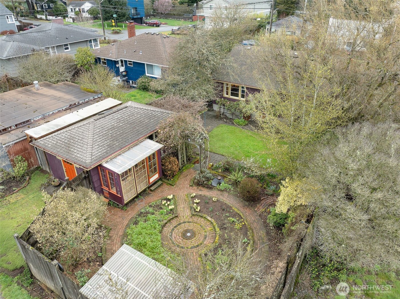 11249 Fremont Avenue N, Seattle, WA 98133