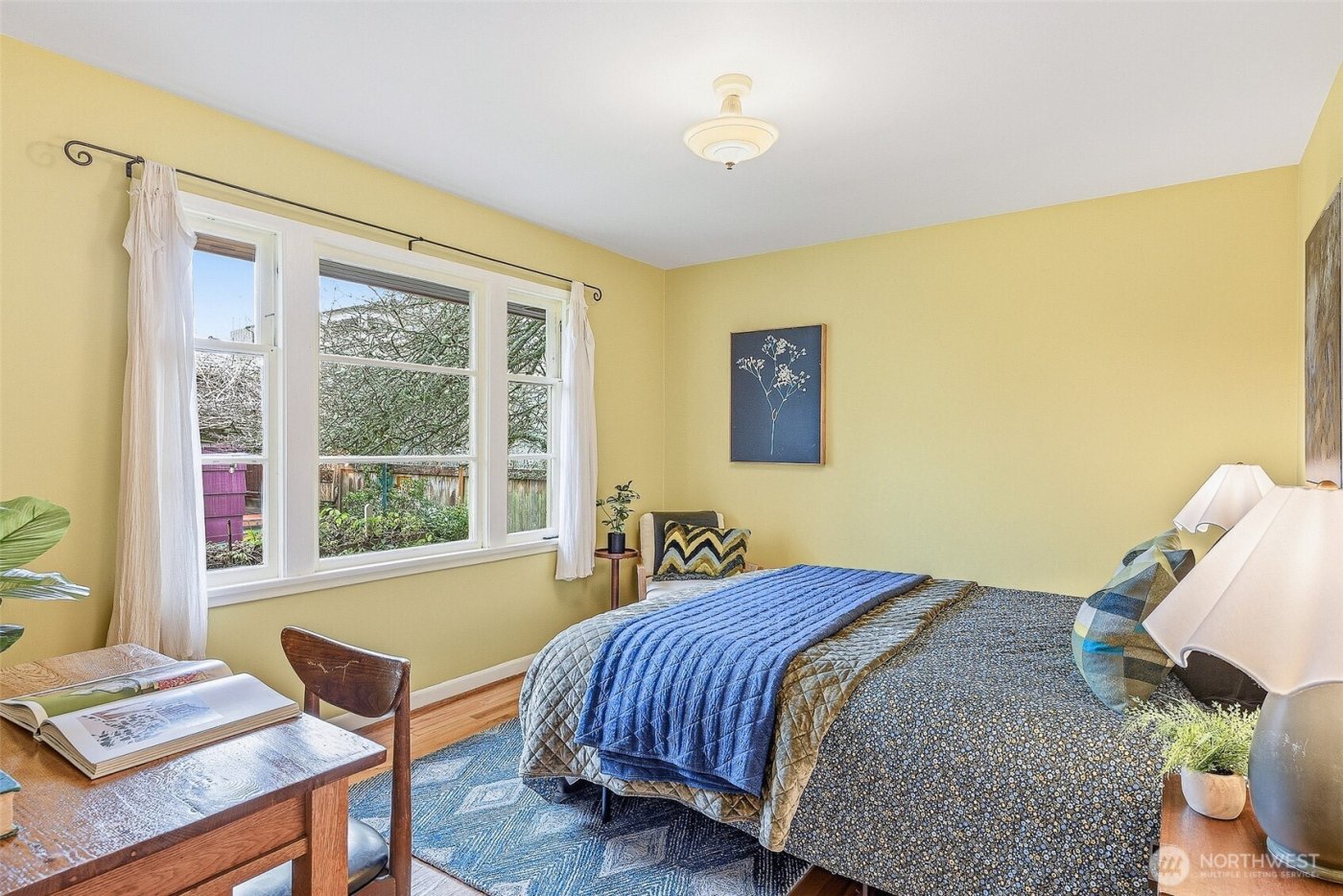 11249 Fremont Avenue N, Seattle, WA 98133