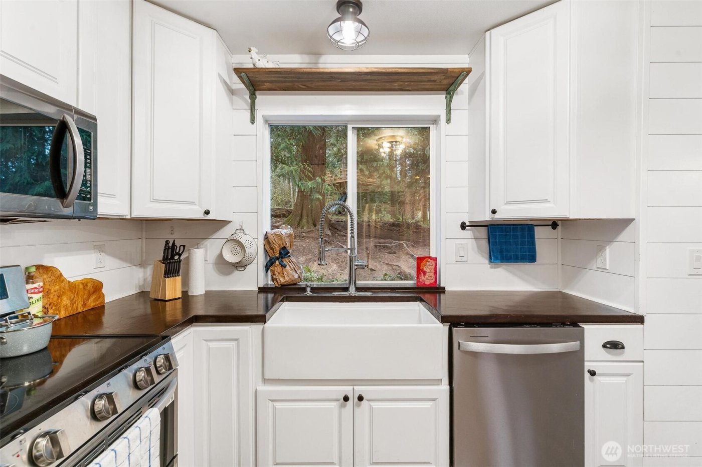 11518 Cedar Grove Street NW, Gig Harbor, WA 98329