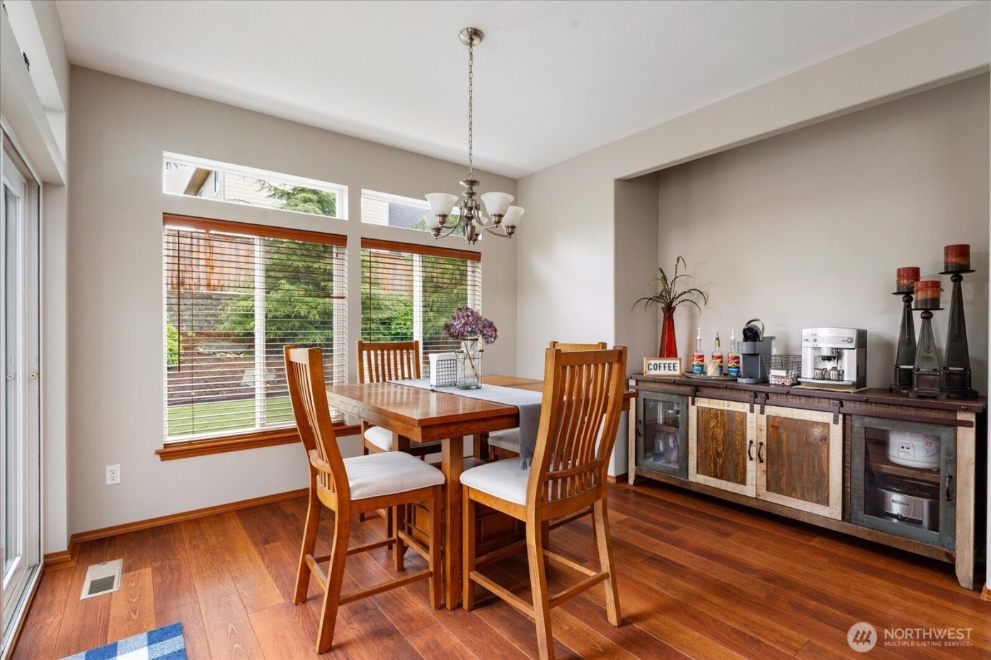 1676 SW Ulysses Street , Oak Harbor, WA 98277