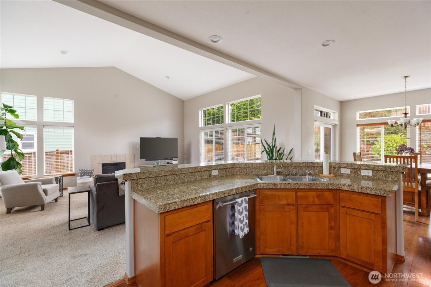 1676 SW Ulysses Street , Oak Harbor, WA 98277