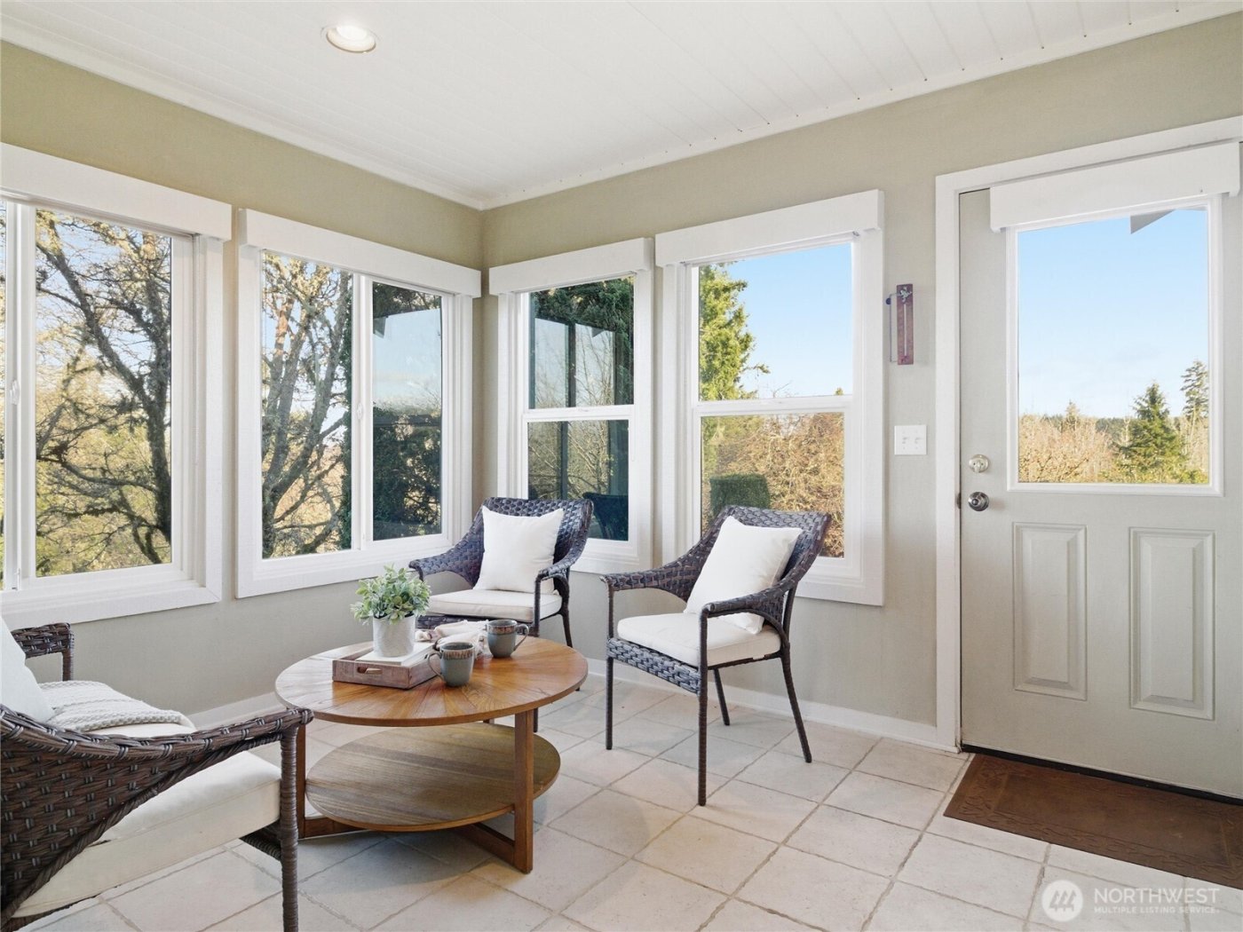 9020 Valley Green Drive SE, Olympia, WA 98513