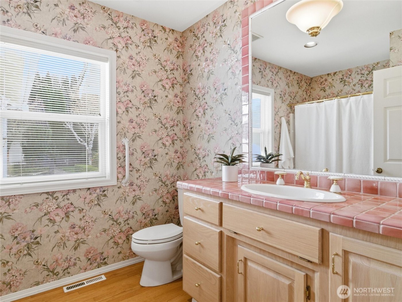 9020 Valley Green Drive SE, Olympia, WA 98513