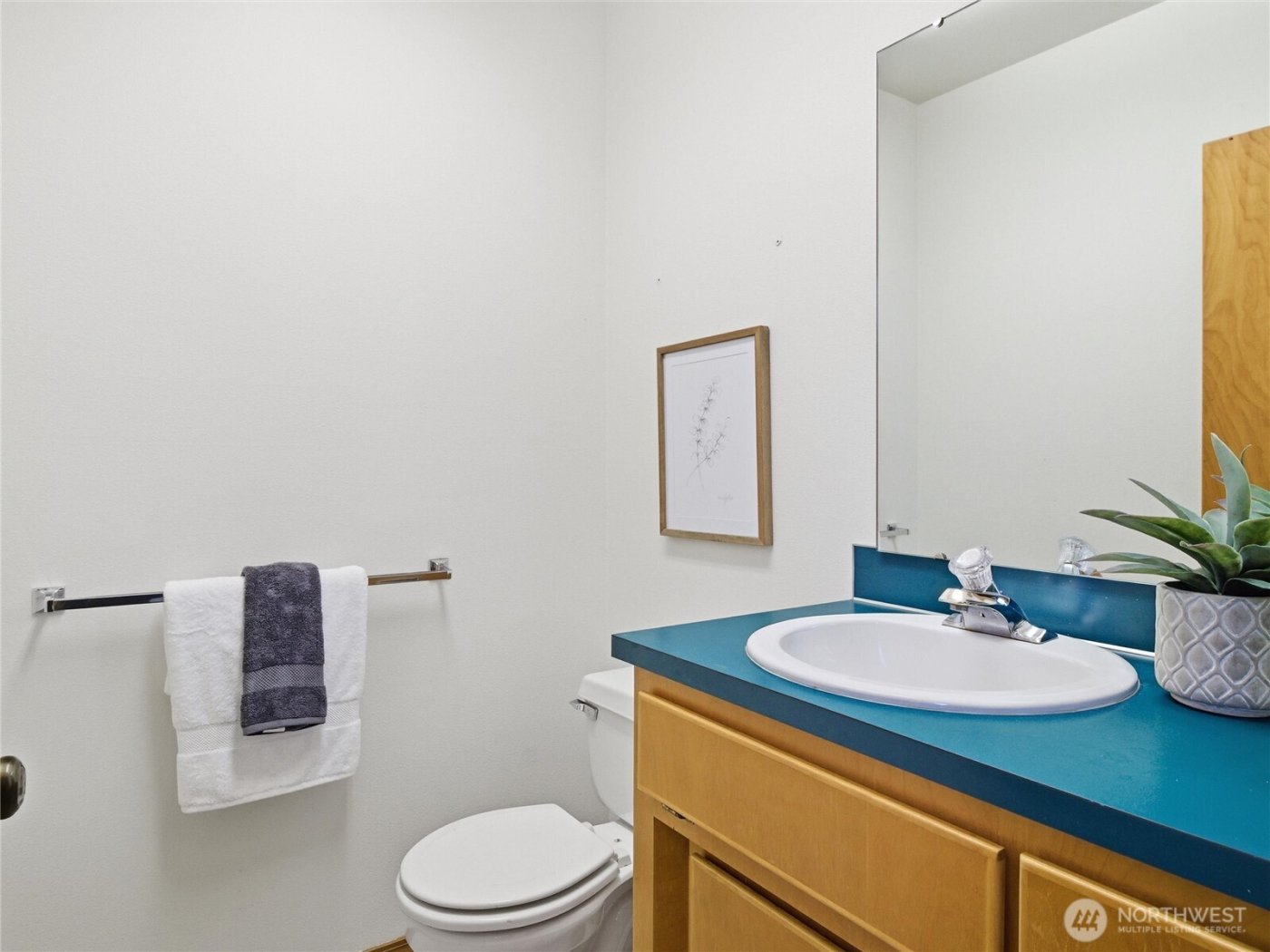 9020 Valley Green Drive SE, Olympia, WA 98513