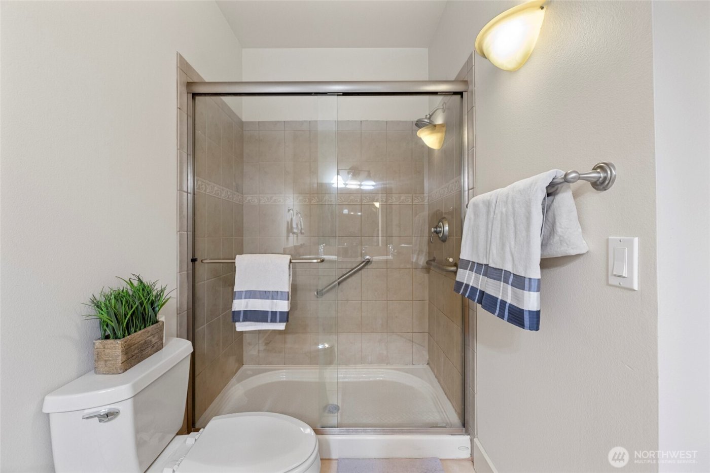 1419 Digby #207, Mount Vernon, WA 98274