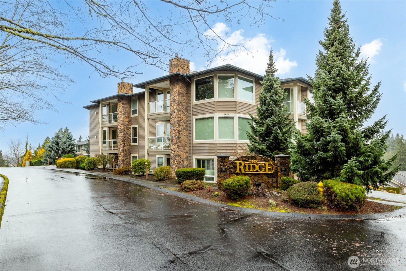 1419 Digby #207, Mount Vernon, WA 98274