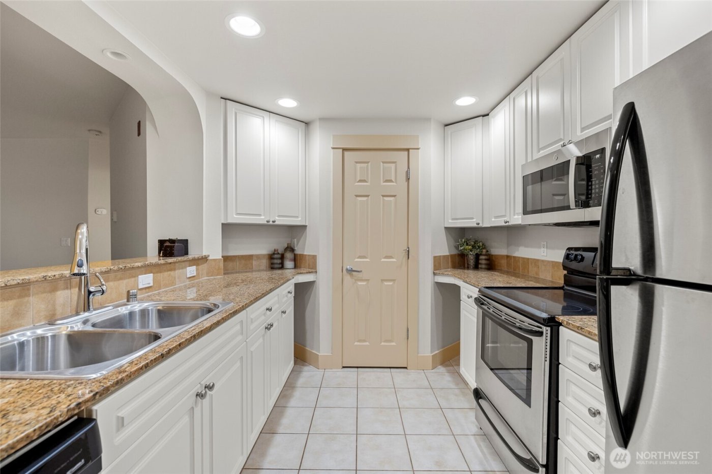 1419 Digby #207, Mount Vernon, WA 98274