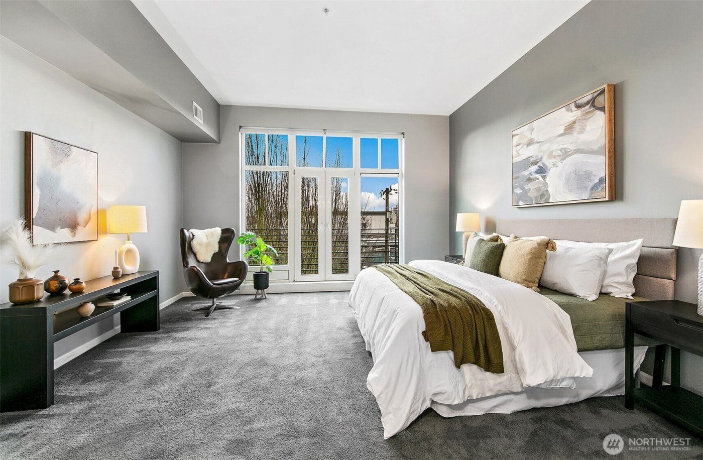 17 W Mercer Street #302, Seattle, WA 98119