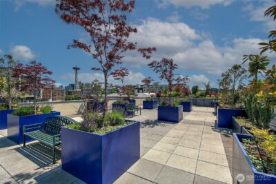 17 W Mercer Street #302, Seattle, WA 98119 - Photo 25