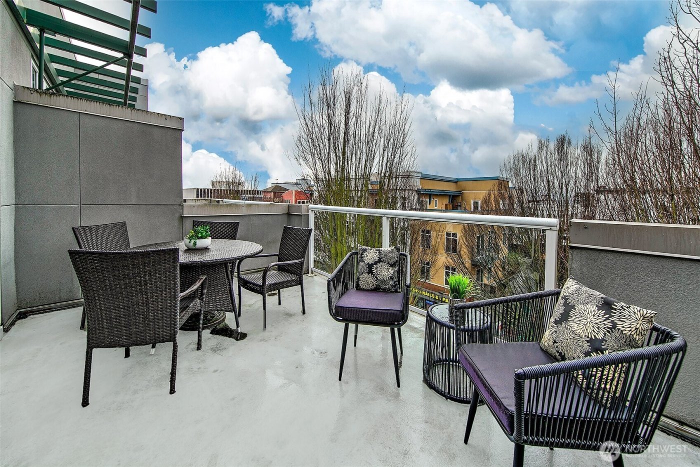 17 W Mercer Street #302, Seattle, WA 98119