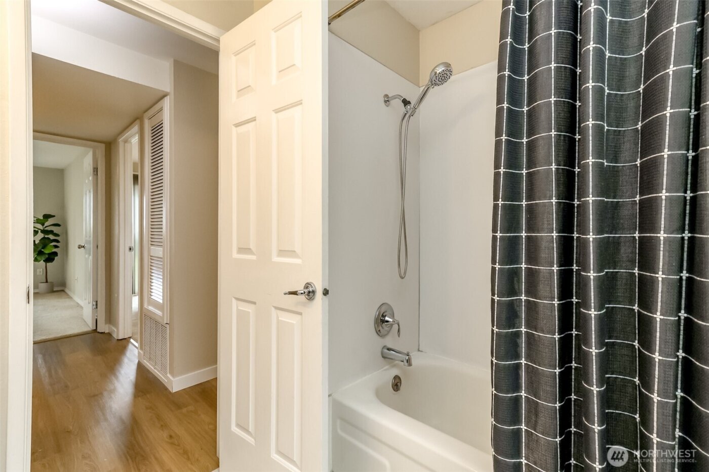 112 19th Avenue SE #3, Puyallup, WA 98372