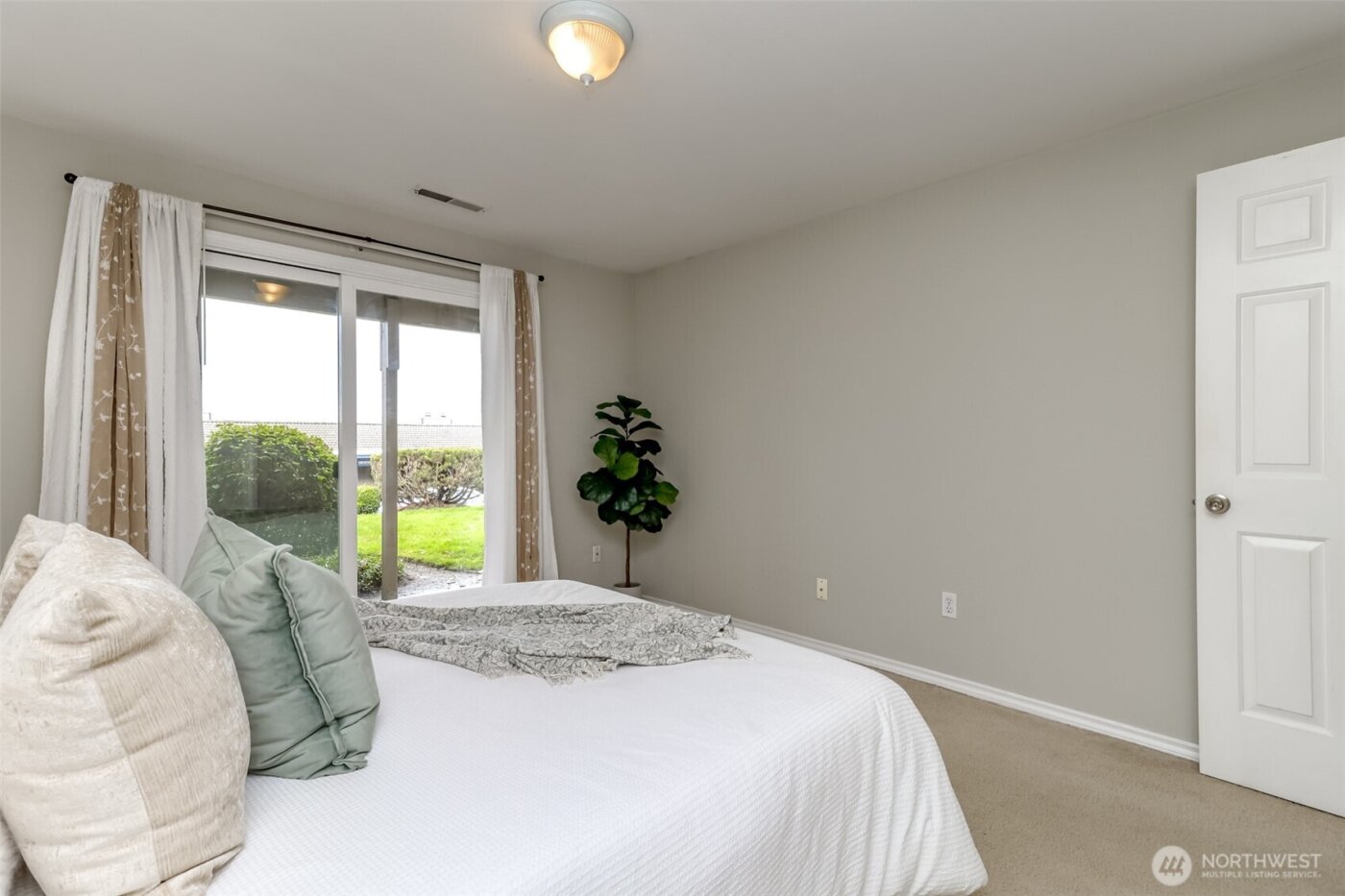 112 19th Avenue SE #3, Puyallup, WA 98372