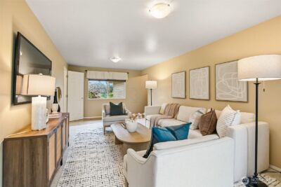 17630 Larch Way , Lynnwood, WA 98037 - Photo 11